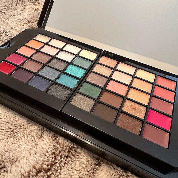 Makeup Kit - Multi-Color - Picture 4 of 9